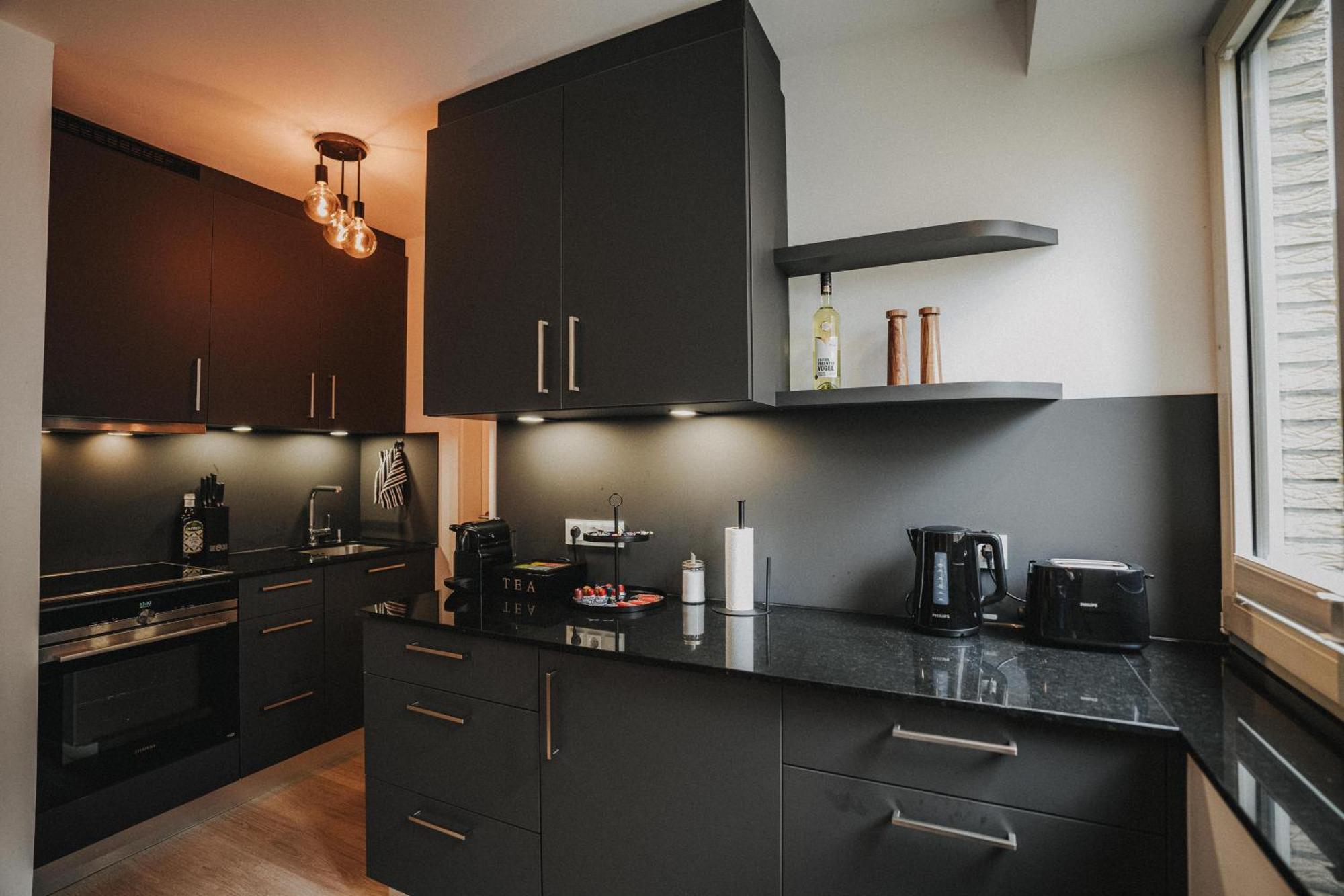 Downtown Apartment Mit Luxusbad Am Hafen Nur 5 Minuten Zu Fuss In Die Innenstadt Und Zum Bahnhof! Oldenburg Buitenkant foto